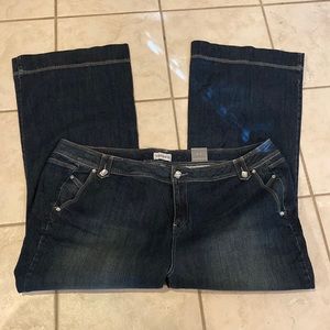 Size 28 flare leg jeans rhinestone button accents NWT Lane Bryant plus size